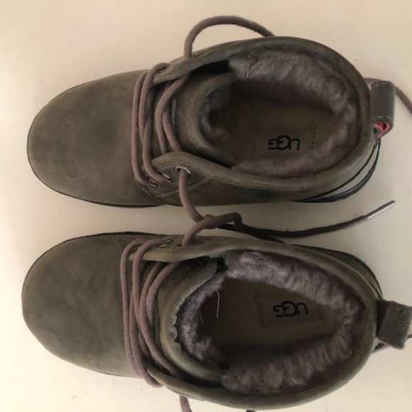 UGG Neumel Waterproof Leather Boot. Chukka. Size: 7 - Picture 6 of 13
